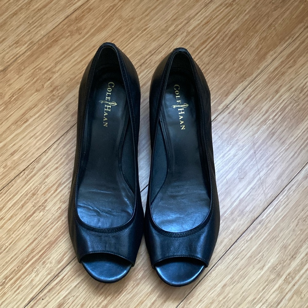 Cole Haan Nike Air Black Open Toe Wedges Size 10